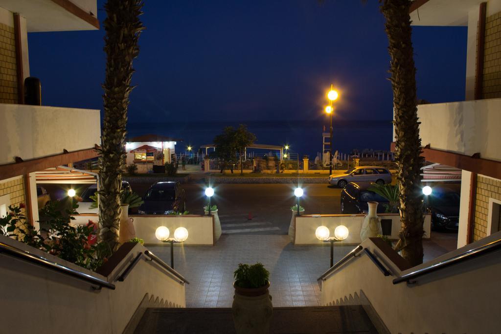 Hotel Miramare Cirò Marina Eksteriør bilde