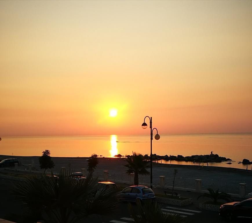 Hotel Miramare Cirò Marina Eksteriør bilde