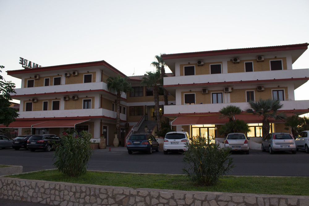 Hotel Miramare Cirò Marina Eksteriør bilde