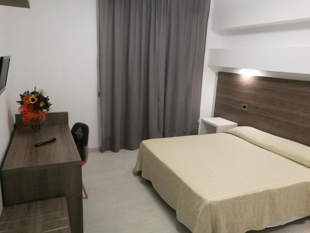 Hotel Miramare Cirò Marina Eksteriør bilde